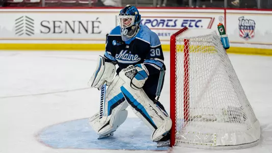 Albin Boija in goal