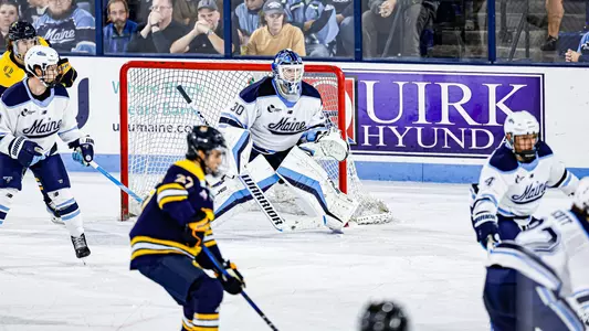 Albin Boija in goal.