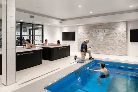 Sports Medicine Center - Water Tread