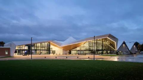 Alfond Arena Exterior - Night