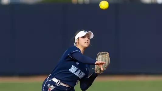 Francesca Guerrera throws the ball.