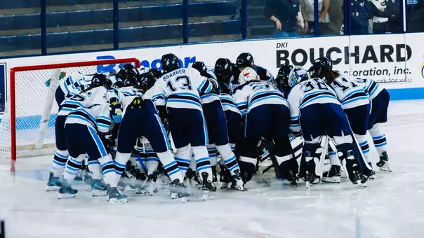 WIH_TeamHuddle