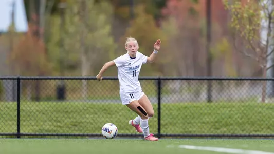 Teagan Atherley with the ball.