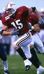 Eric Bross caught a five-yard touchdown pass for Massachusetts Saturday at New Hampshire.