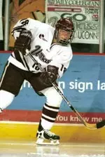 Sophomore Thomas P?ck netted a goal and an assist to lead Massachusetts to a 4-2 season-opening victory over Niagara.