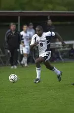 Ptah Myers returns after scoring 21 points (9 g, 3 a) in 2001.