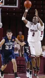 Gabe Lee and the Minutemen will take on UConn this Tuesday night.