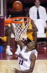 Maurice Maxwell nets 15 points against Fordham.