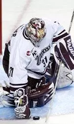 Gabe Winer made 22 saves in the 4-0 loss to Northeastern.
