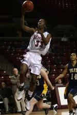 Tamara Tatham had 17 points in UMass' 59-53 loss at URI Sunday.