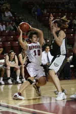Katie Nelson had 15 points and five assists in UMass' 69-58 win over St. Bonaventure Sunday afternoon.