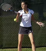 Masha Pozar and the Minutewomen reached the semifinals set for Saturday.