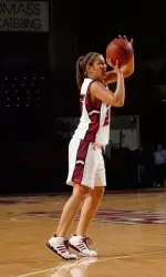 Stefanie Gerardot had 12 points for the Minutewomen against Delaware.