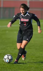 Adams finished in a fourth place tie on the team in scoring. She had nine points (3g, 3a).