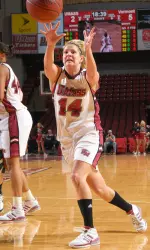 Pam Rosanio led the Minutewomen with 14 points.