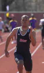 Nathan Barksdale of the men's track and field team