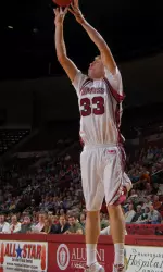 Matt Glass hit four 3-pointers vs. St. Bonaventure.