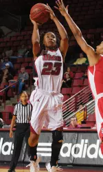 Diatiema Hill added 12 points to help UMass defeat Villanova on Sunday.