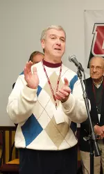 Pond Club President Mike Merchant