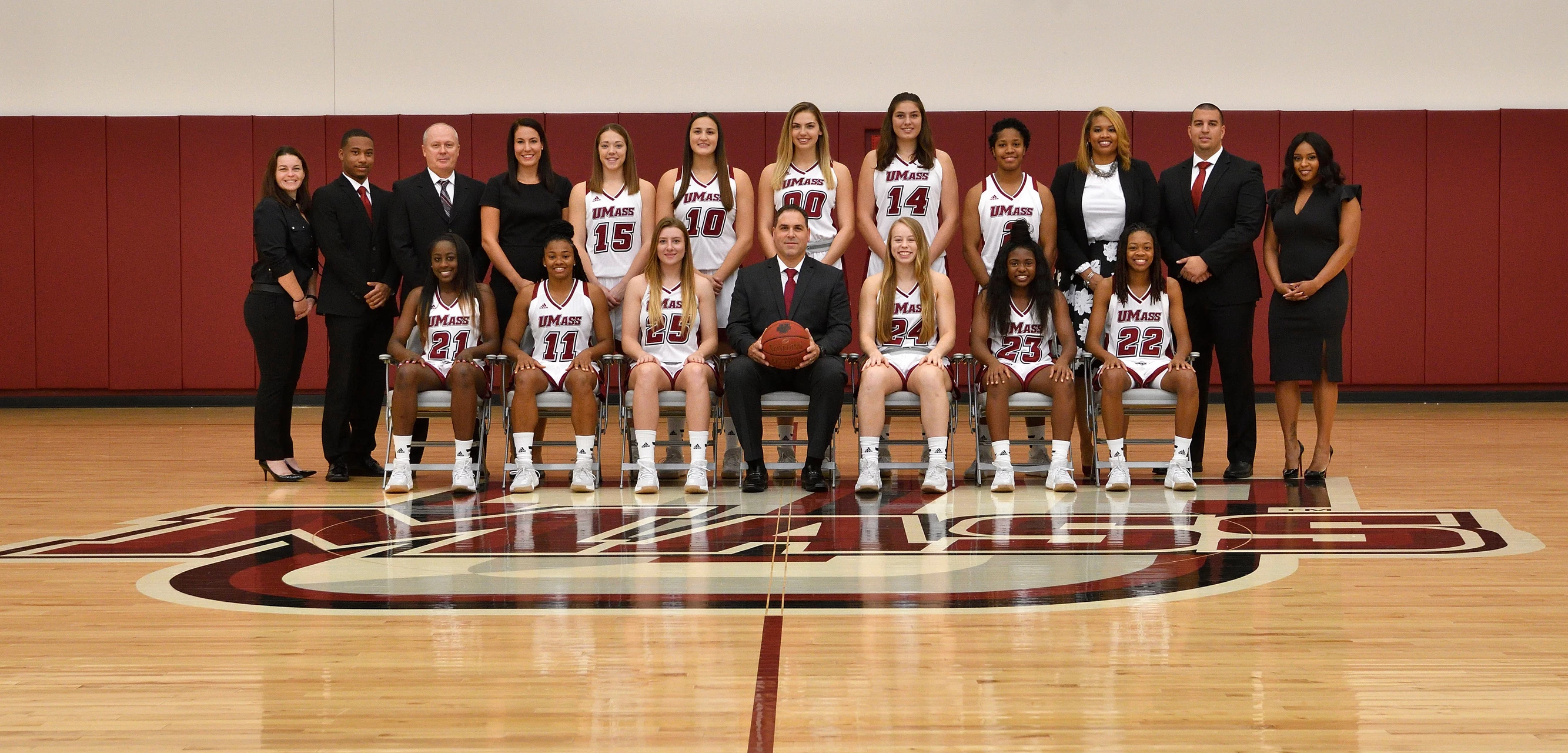 2017-18 WBB Team Photo