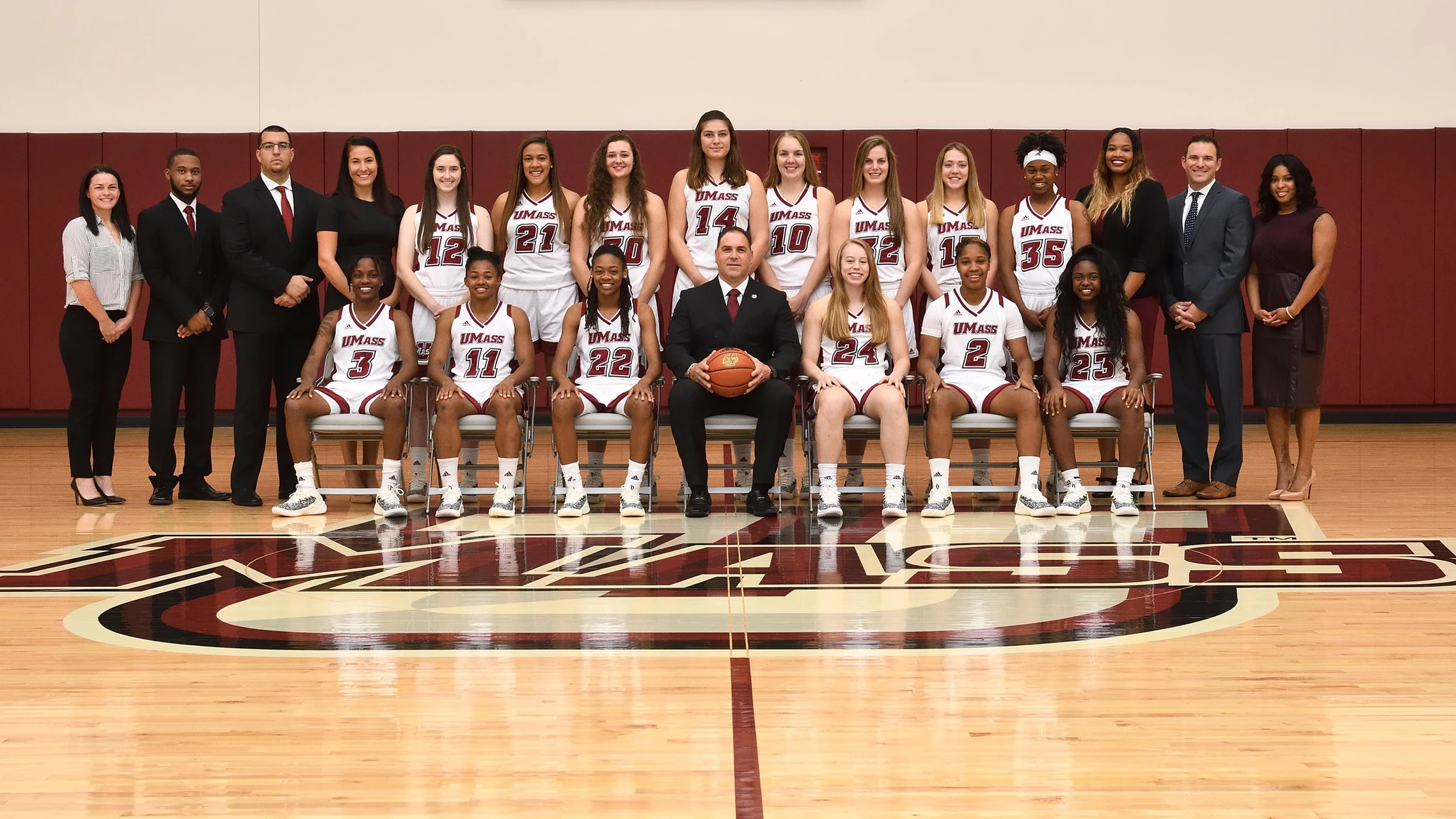 2018-19 WBB Team Photo