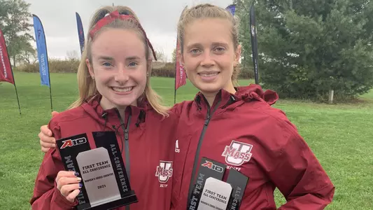 Sarah Conant, Lily Robinson