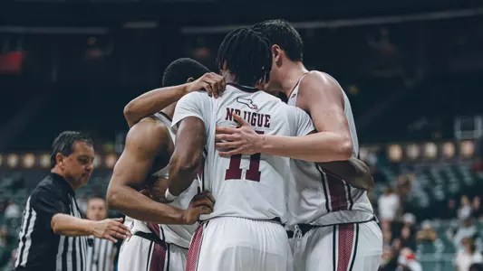 MBB23 - Team Huddle vs Georgia Tech