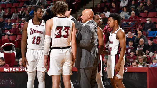 MBB Team vs. Davidson