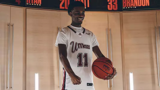 Jaylen Curry Signing 5-3