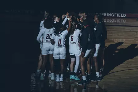 WBB Huddle vs. Loyola Chicago