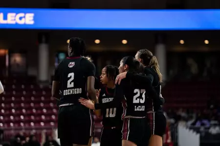 WBB huddle vs. BC