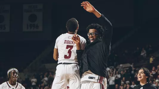 MBB23 - Diggins Three Celebration vs GMU