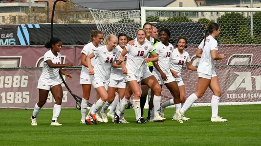 WSOC_vsRhodeIsland_TeamCelebration