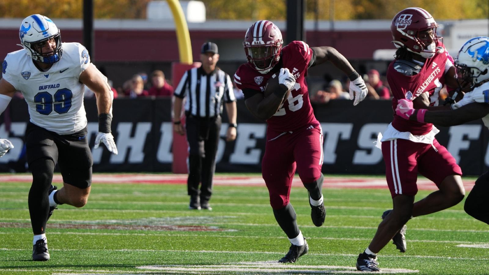 Massachusetts Football Falls to Buffalo 28-21 in Thrilling Match