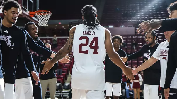 Marcus Banks wide shot