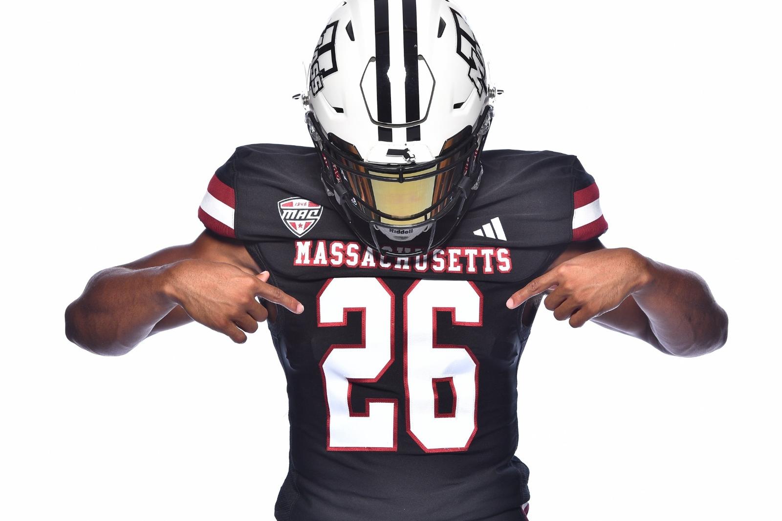Massachusetts Football Inks 21 On Early Signing Day – University of Massachusetts Athletics Massachusetts Football Inks 21 On Early Signing Day – University of Massachusetts Athletics