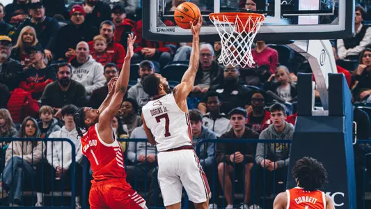MBB24 - Diggins Layup at Duquesne