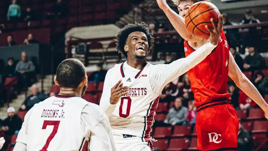 MBB24 - Curry Layup vs Davidson