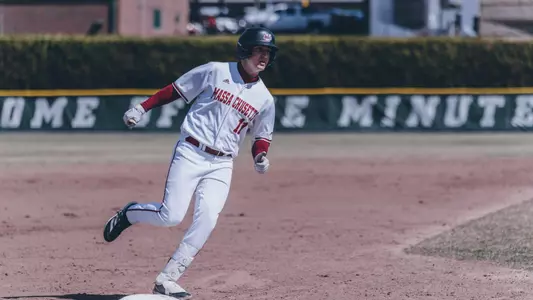 BASE_Beverly_Jack_Action