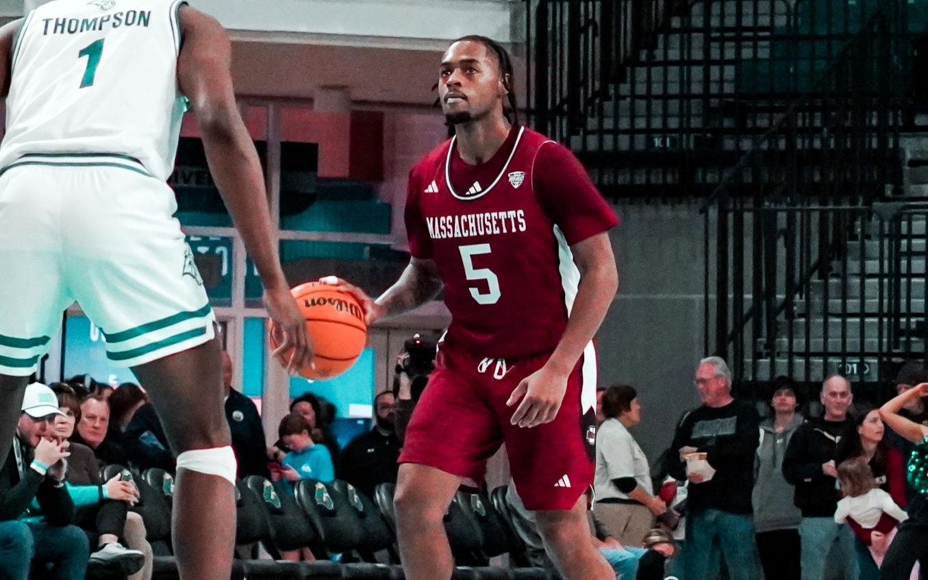 UMass Drops Triple Overtime Thriller At Coastal Carolina, 94-91 - University of Massachusetts Athletics