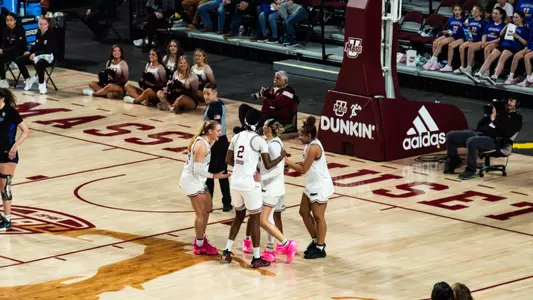 WBB Group Huddle