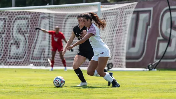 WSOC_Curry_Monica_vsBryant
