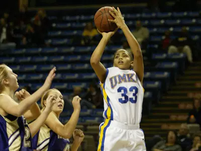 Chazny Morris Hits For 24 As Kangaroos Notch First Season-Opening Win Since 2003-04 Season