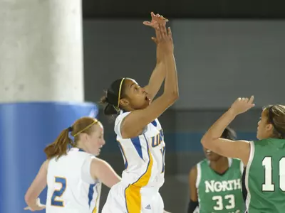 Thomas Scores 20 And Morris Adds Double-Double In Win Over Falcons, 64-59