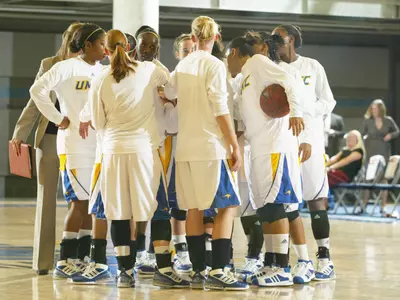 UMKC To Battle It Out At IUPUI On Monday Night