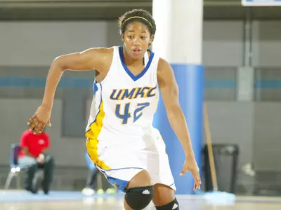 UMKC Drops Road Contest to Northern Arizona, 52-49