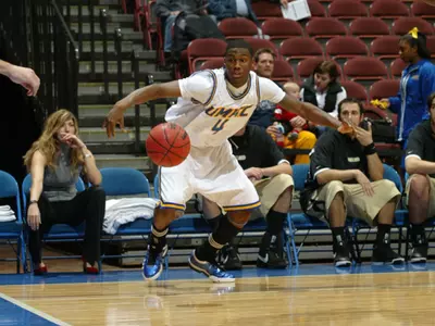 Men's Hoops Welcomes SIU Edwardsville To Municipal On Sunday Afternoon