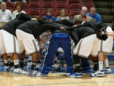 Kangaroos And Golden Eagles To Square Off In Tulsa On Thursday