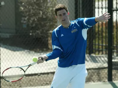 UMKC Hangs With No. 41 Arkansas In 5-2 Defeat