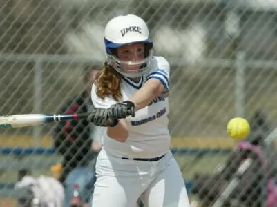 Slagle Posts First Home Run Of the 2009 Season, UMKC 0-2 After First Day In New Mexico Tournament